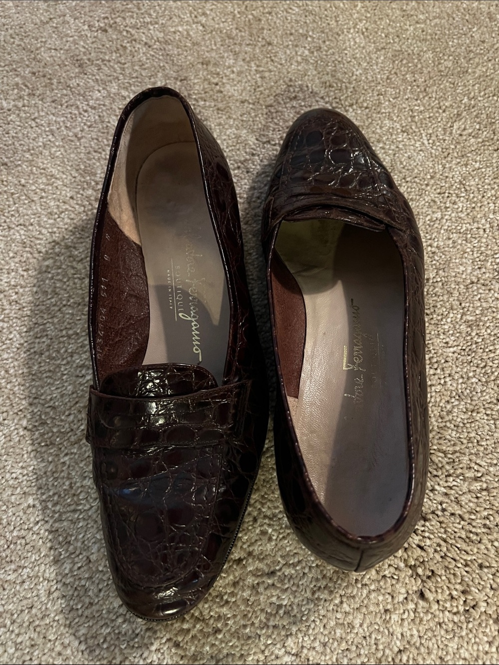 Salvatore Ferragamo Dark Brown Croc-Embossed Leather Loafers. Size 8.